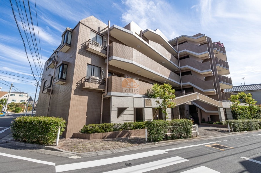 ピアチェーレ板橋徳丸外観１｜ピアチェーレ板橋徳丸は、平成7年築、5階建てのマンションです。