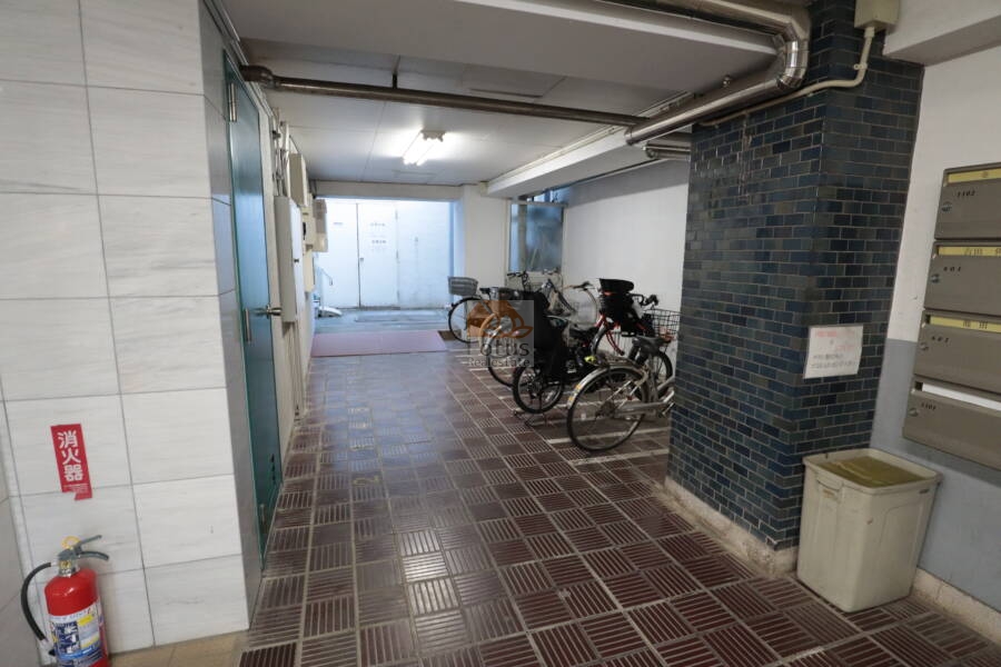 ドミール千駄木共用部3