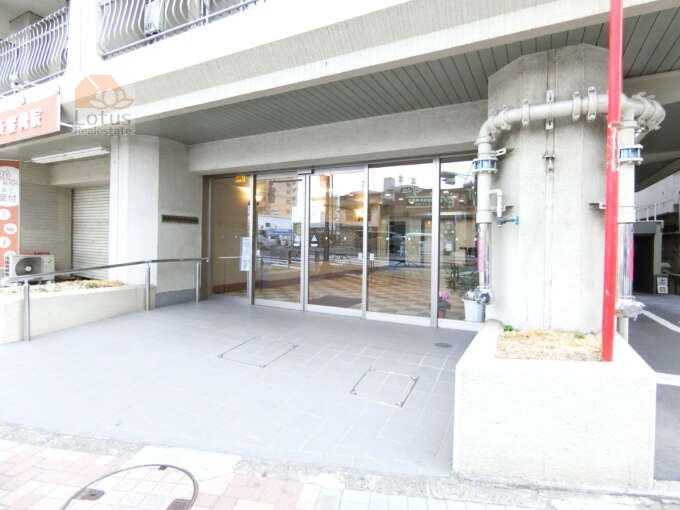 練馬サマリヤマンション外観・共用部6｜エントランスです。