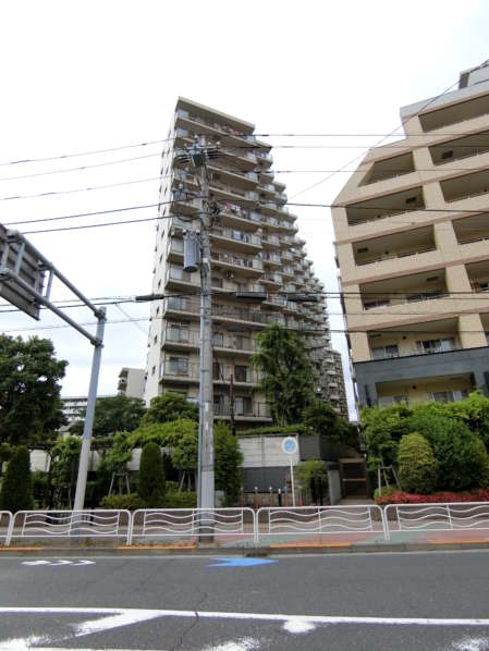 コープ野村大島２号棟外観共用部｜２号棟の外観です。