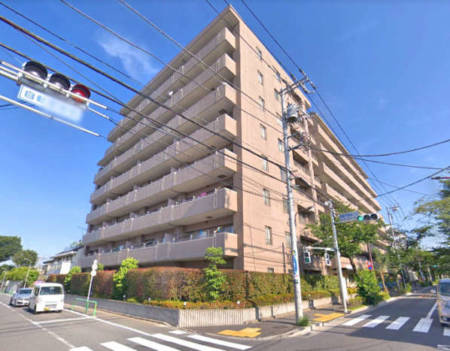 ディアステージ大泉学園町外観２｜ディアステージ大泉学園町は平成１４年築８階建てマンションです。大泉学園通り沿いの緑豊かな住環境です。
