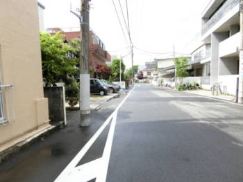 現地に近い田端３丁目の一角ですが、落ち着いた住宅地であるとみて取れます。
