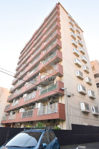 墨田フラワーマンション外観２｜墨田フラワーマンションは昭和56年築、11階建てのマンションです。