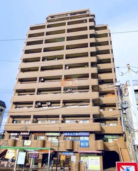 ハイシティ日暮里東外観１｜ハイシティ日暮里東は、尾竹橋通りに面した14階建てのマンションです。