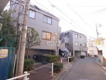 ライオンズマンション板橋赤塚2021｜ライオンズマンション板橋赤塚は、平成6年築、4階建ての低層マンションです。