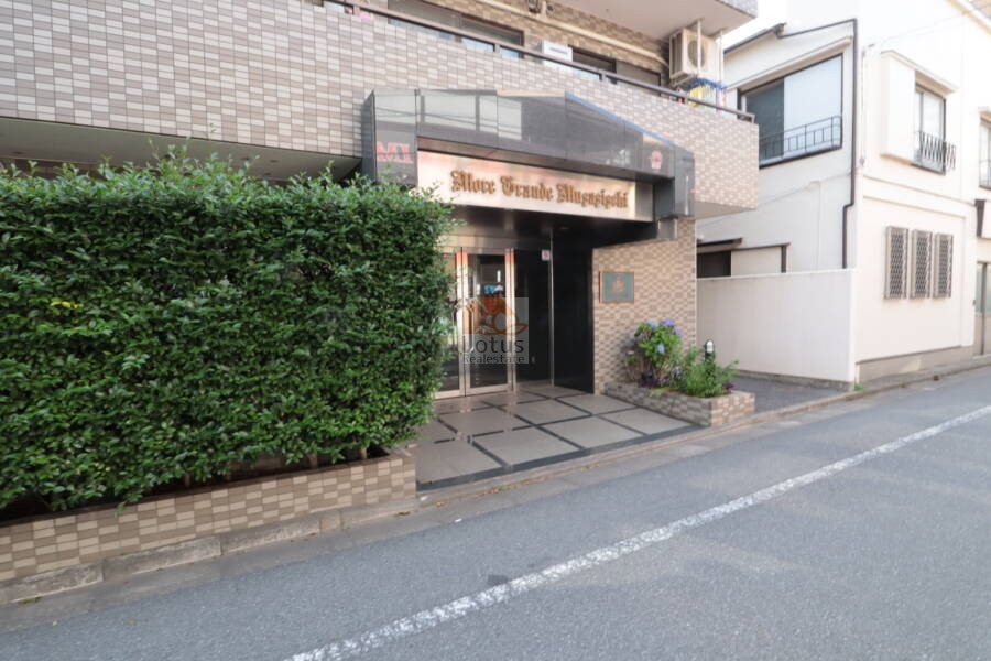 モアグランデ武蔵関エントランス2