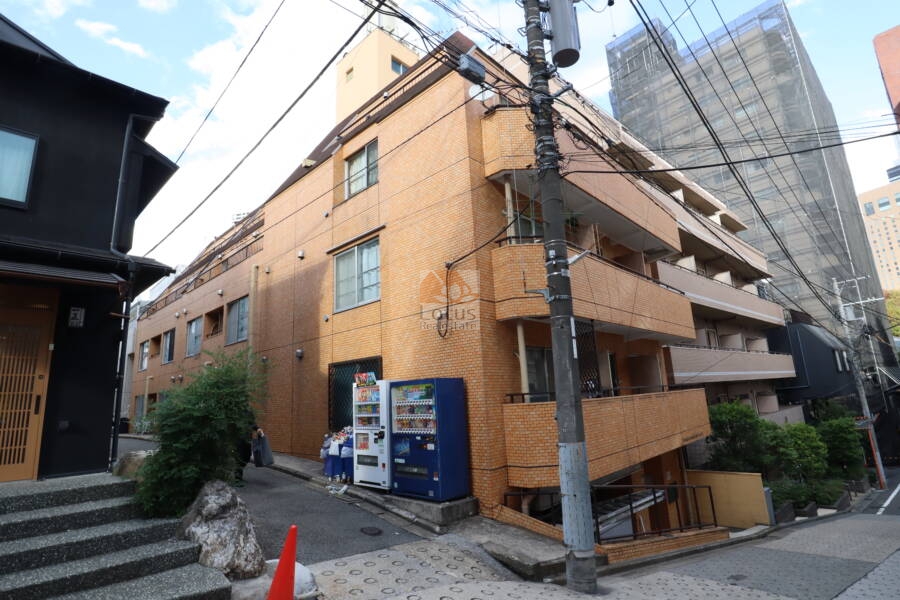 ライオンズマンション西新宿第６外観1