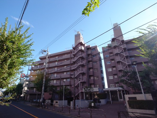 ロイヤル立石マンション｜ロイヤル立石マンションは昭和55年築、7階建てのマンションです。