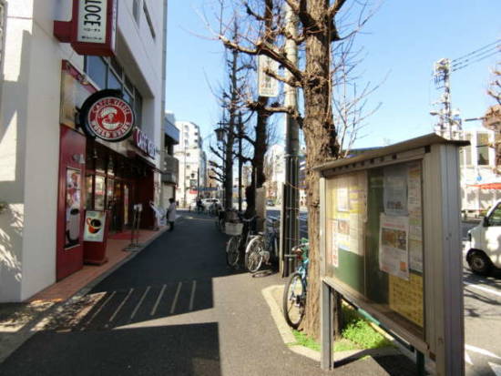 ダイナシティ新中野アプローチ3｜荻窪方面に向かって歩みを進めます。