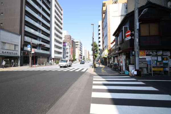 ヘブン鳥越の最寄は新御徒町です。都営浅草線の蔵前も近いと思います。
