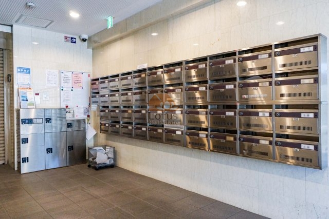 曳舟ダイヤモンドマンション宅配ボックス｜宅配ボックスがあります。