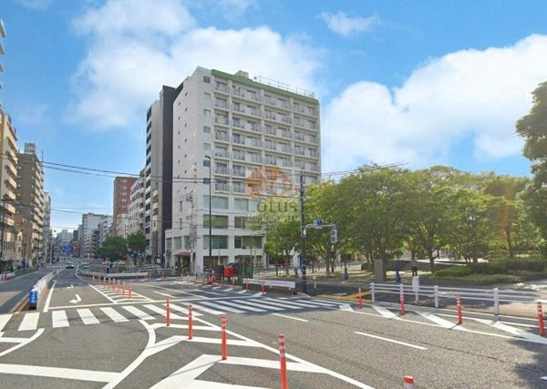 市ヶ谷春日マンション外観２ (1)｜市ヶ谷春日マンションは昭和47年築、10階建てのマンションです。