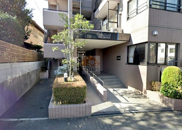 グラスコート京成高砂エントランス１｜周辺は閑静な住宅街です。