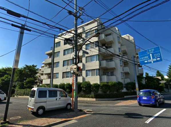 サンハイツ石神井公園外観２｜サンハイツ石神井公園は昭和５９年築、６階建てのマンションです。敷地の南西側の一部に東大泉二丁目緑地があります。関越自動車道の大泉インターチェンジが近く車でのアクセスが便利です。