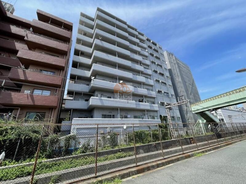 幡ヶ谷コーエイマンション外観２｜幡ヶ谷コーエイマンションは昭和50年築、10階建のマンションです。