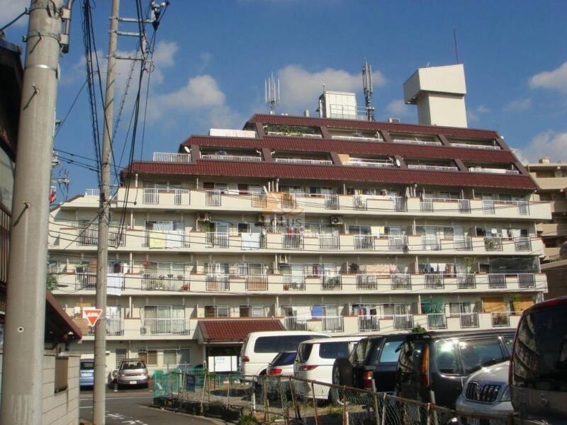 グリーンプラザ竹の塚 (2)｜竹ノ塚駅より徒歩13分ほどの静かな住宅街にあります。