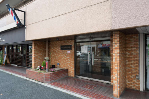 ハイネス東大島外観４｜エントランスです。