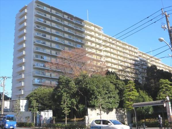 プラザ元加賀ＡＢ棟12082｜プラザ元加賀は、AB棟、CD棟、EF棟、G棟からなる、大規模高層マンションです。