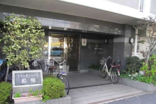 フリーデンハイム船堀エントランス
