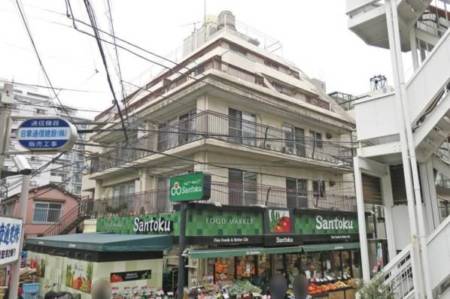 width=｜リフレッシュ住吉は都営新宿線「曙橋」駅より徒歩１分です。