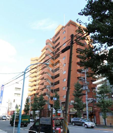 朝日江戸川橋マンション外観１｜朝日江戸川橋マンションは、有楽町線「江戸川橋」駅から徒歩1分の好立地です。