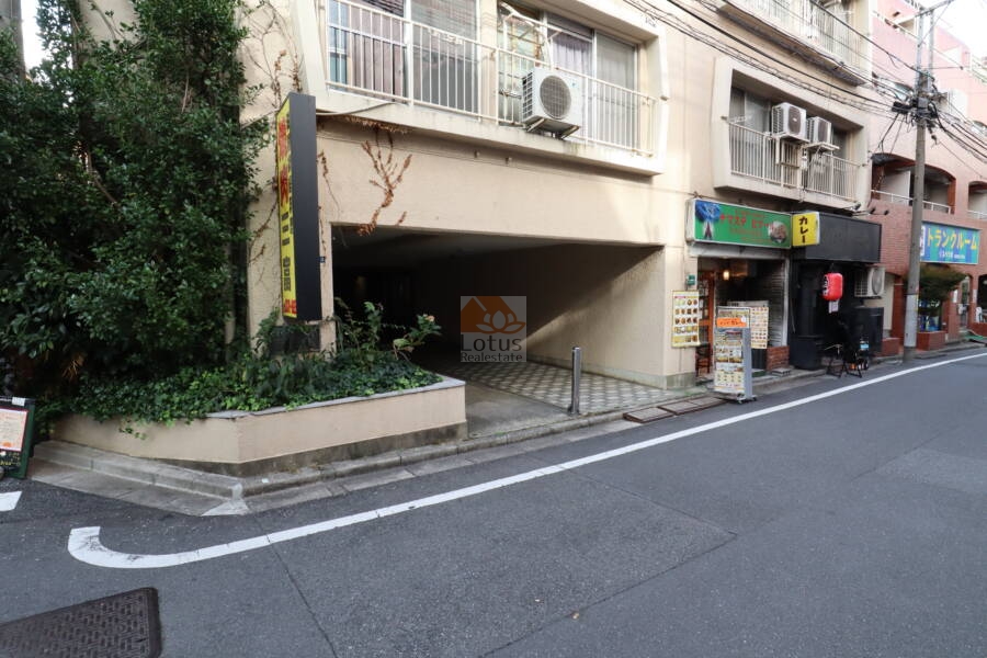 マンション西新宿エントランス1