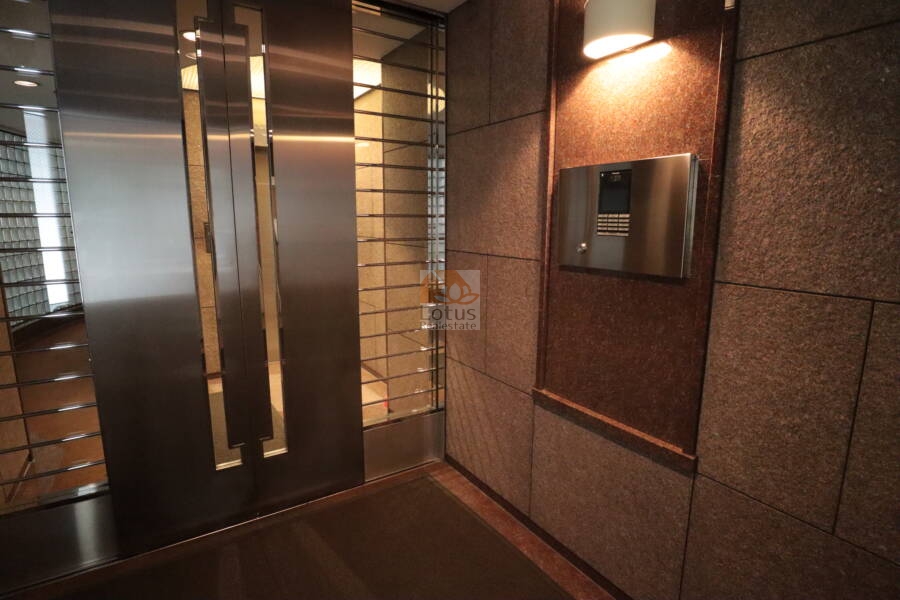 シティ音羽共用部2｜オートロック完備しているので安心です。