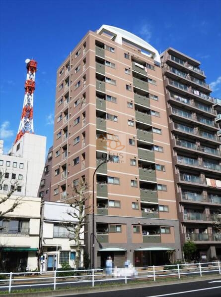 グリーンパーク三ノ輪(竜泉） (1)｜グリーンパーク三ノ輪は日比谷線「三ノ輪」駅から徒歩３分の駅近物件です。