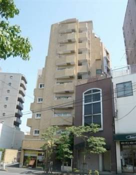 パラスト新宿余丁町は大江戸線「若松河田」駅より徒歩４分です。副都心線「東新宿」駅からは徒歩８分です。