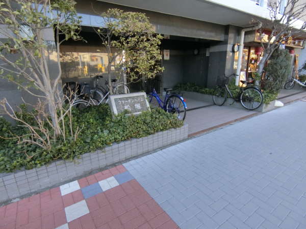 フリーデンハイム船堀外観共用部1