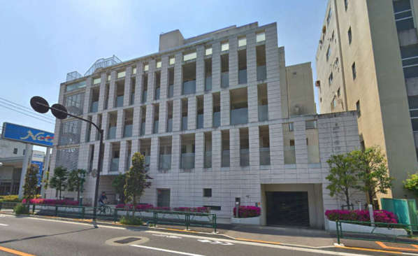 エスリール杉並松庵外観｜エスリール杉並松庵は井の頭通り沿いにあります。「吉祥寺」駅から徒歩１６分、「西荻窪」駅からも徒歩１６分です。