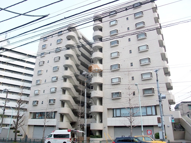 メゾンブロンシュ本駒込外観｜メゾンブロンシュ本駒込は、1987年（昭和62年）に建てられた10階建ての建物です。