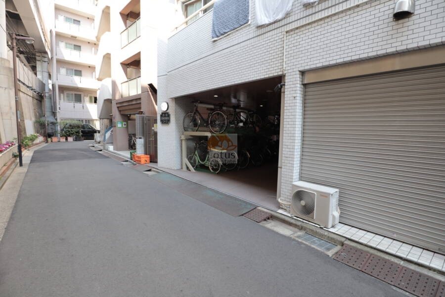 藤和日暮里駅前コープエントランス3