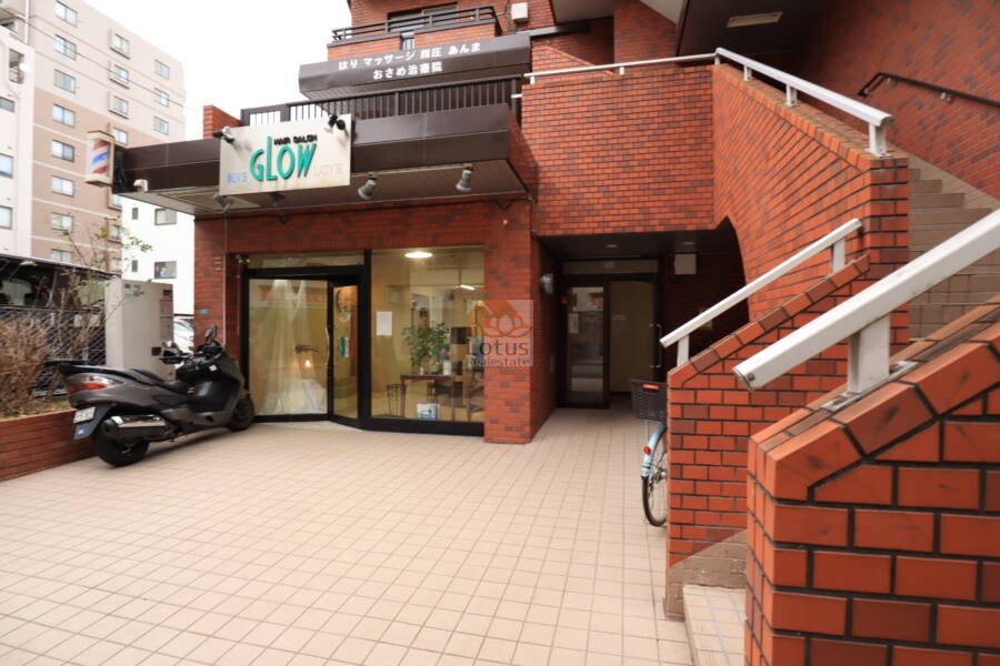 ボア葛西エントランス1｜周辺にはお買物・飲食店できるところが多く生活便利です。
