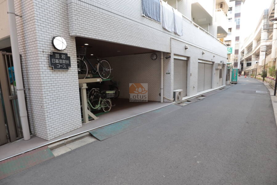 藤和日暮里駅前コープエントランス2