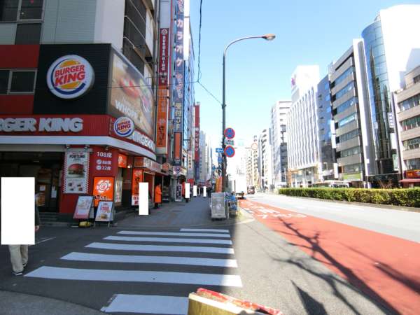 浅草橋アムフラット２アプローチ2｜駅を出ますとすぐ国道６号線がありますから、北上します。