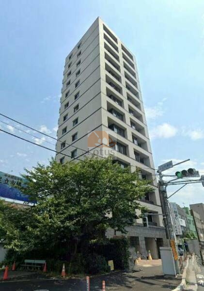 アーバンフィールド千住大橋外観４｜アーバンフィールド千住大橋は、足立市場入口の隣にあります。