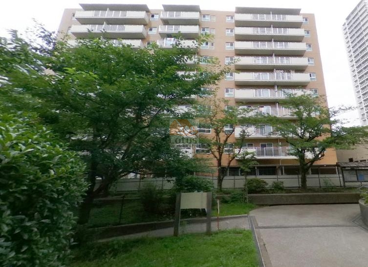 フジイチパークタワーズ外観３｜フジイチパークタワーズは、1981年（昭和56年）に建てられた10階建てのマンションです。