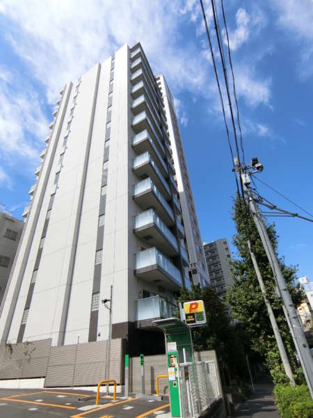 ザパークハウス新宿柏木外観共用部2｜ザパークハウス新宿柏木は2012年２月築のマンションです。総武線大久保駅からは徒歩３分、山手線大久保駅からも徒歩７分の便利なロケーションです。
