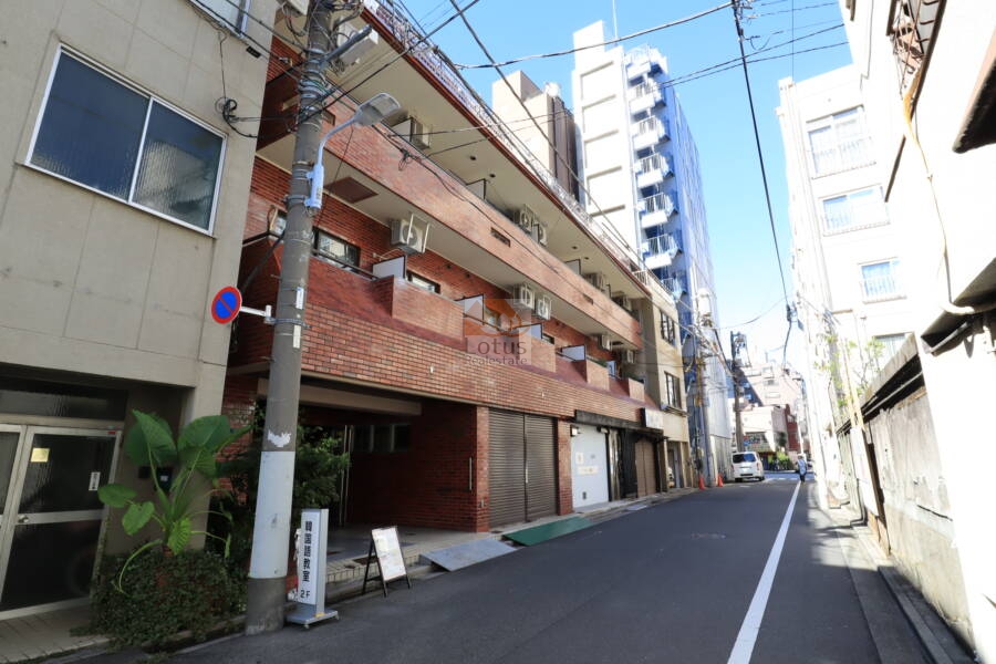 ワールドマンション田原町外観1