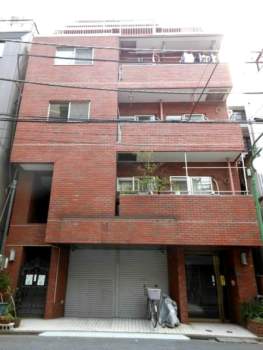 西早稲田ハイツ外観｜西早稲田ハイツは9階建てのマンションです。早稲田大学に近い立地です。