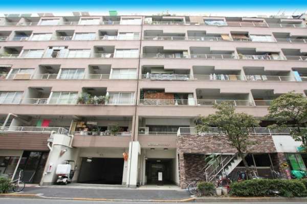 第２３宮庭マンション外観共用部4｜戸山ハイツ側に面したほうにもエントランスが設置されています。