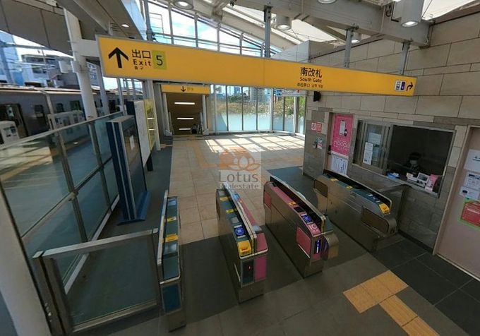 北綾瀬駅南改札｜千代田線「北綾瀬」駅南改札から徒歩3分です。