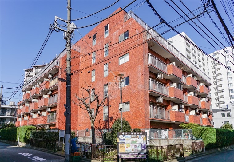 エル・アルカサル西日暮里外観１｜エル・アルカサル西日暮里は昭和54年築、６階建てのマンションです。