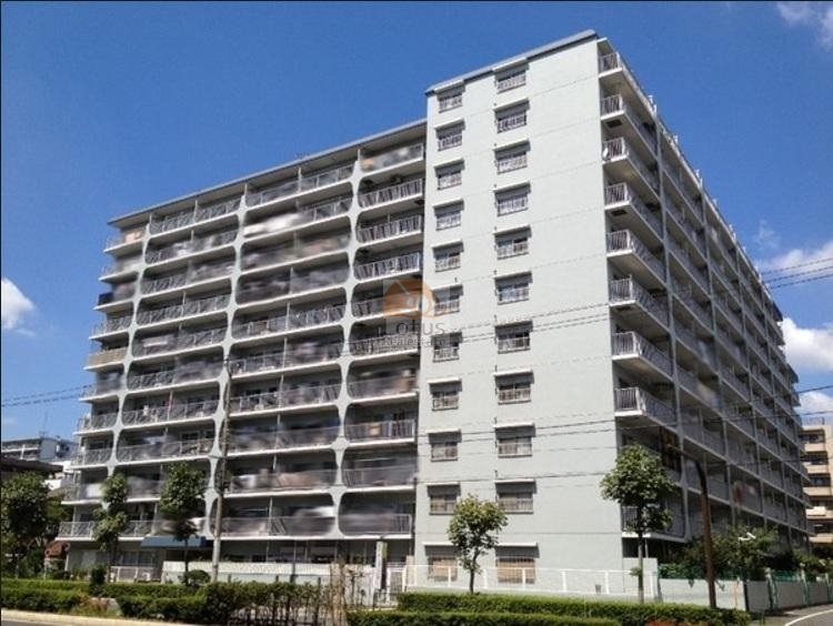 日商岩井小島町マンション外観１｜日商岩井小島町マンションは、昭和50年築、11階建てのマンションです。