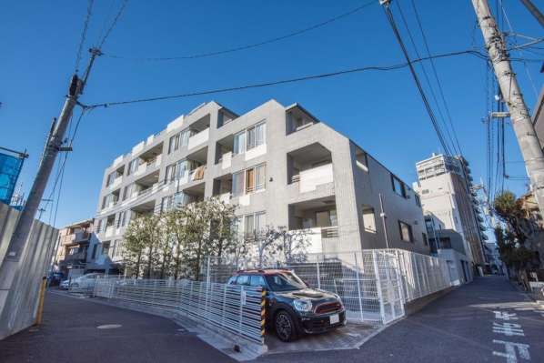 イクシア中野弥生町画像５｜イクシア中野弥生町は平生１７年築の６階建てです。「中野新橋」駅から徒歩５分の閑静な住宅地です。