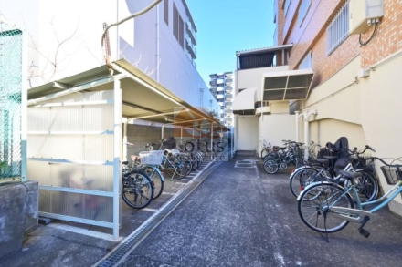 成増ローヤルコーポ駐輪