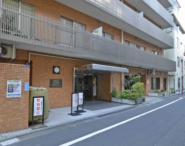 ライオンズマンション日本橋エントランス１｜新大橋通りに沿いに立地します。