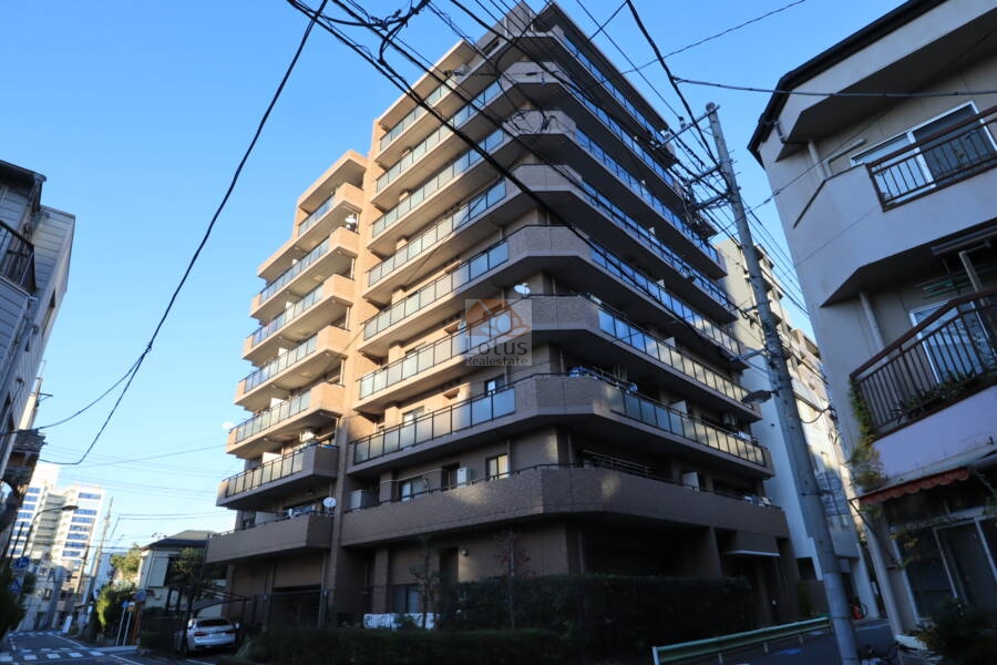 藤和シティホームズ亀戸は、平成１１年築、９階建てのマンションです。