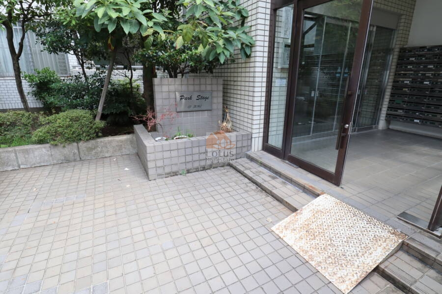 パークステージ王子駅前エントランス2